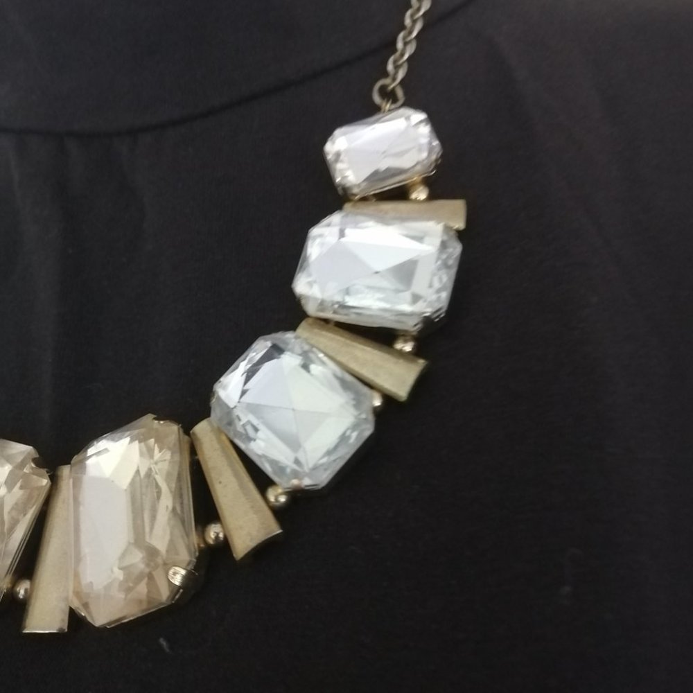 Necklace - Picture 2 of 3